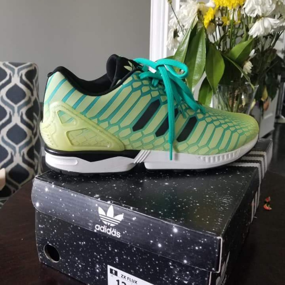 Men's sneakers
